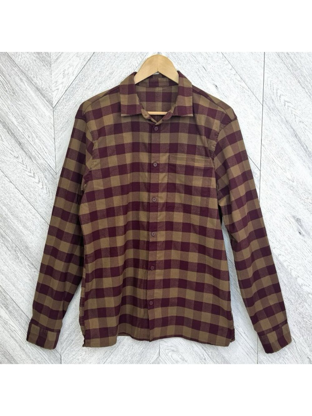 Lululemon Masons Peak Long Sleeve Plaid Flannel Shirt Mens Medium Maroon Tan
